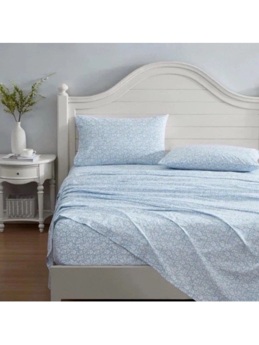 Laura Ashley ~ QUEEN ~ Heirloom Ditzy Blue Floral ~ 3 Pc. Sheet Set 100% Cotton - Picture 8 of 8